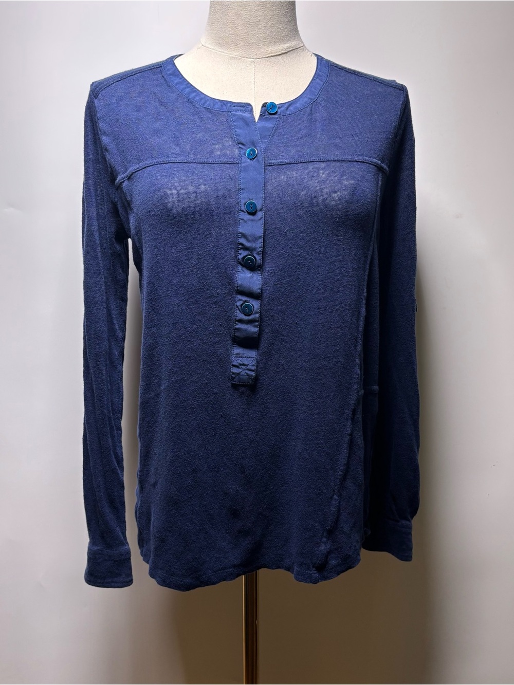 Vince Blue Long-Sleeve Henley Top Size Medium